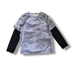 Xersion Quick-Dri Shirt with Gray and Black Size 8